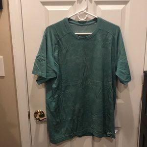 Lululemom - Men’s Metal Vent Short Sleeve